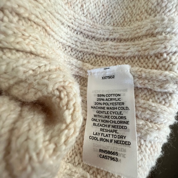 Abound Cream Button Down Cardigan - M - Picture 3 of 4